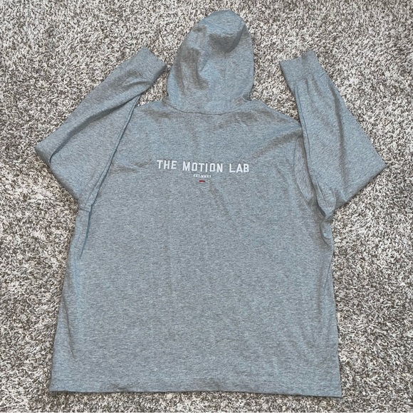 NIKE Motion Lab Active Wear Gray Running Hoodie Sweater Size XL - Picture 4 of 8